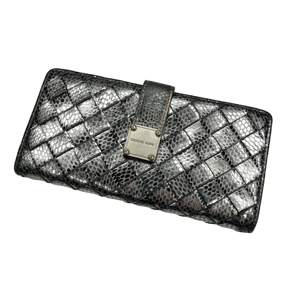 Michael Kors Silver Quilted Women's Wallet